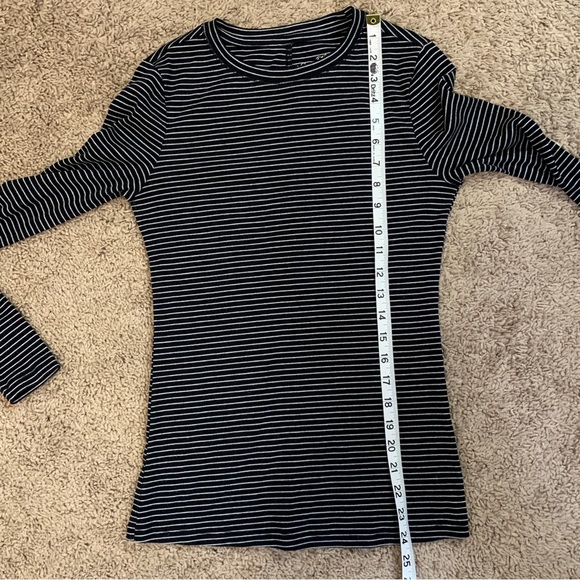 Universal Thread Black Striped Long Sleeve Top Size XS - Picture 8 of 9